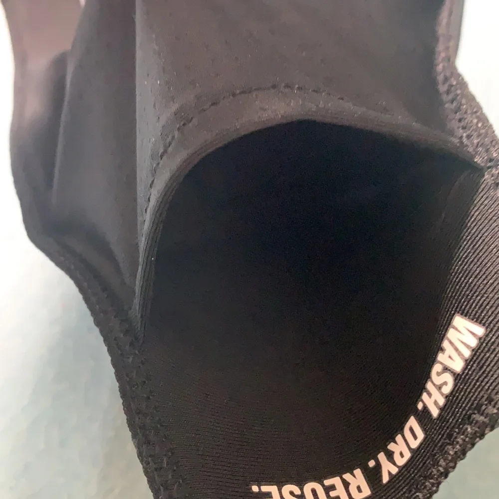 Adidas Unisex Face CVR Mask - size M/L